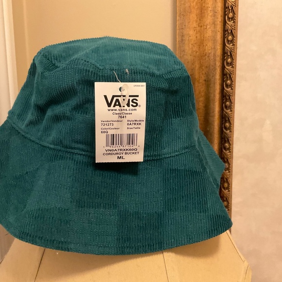 Vans hat for girls, green color, size ML, - Picture 2 of 4